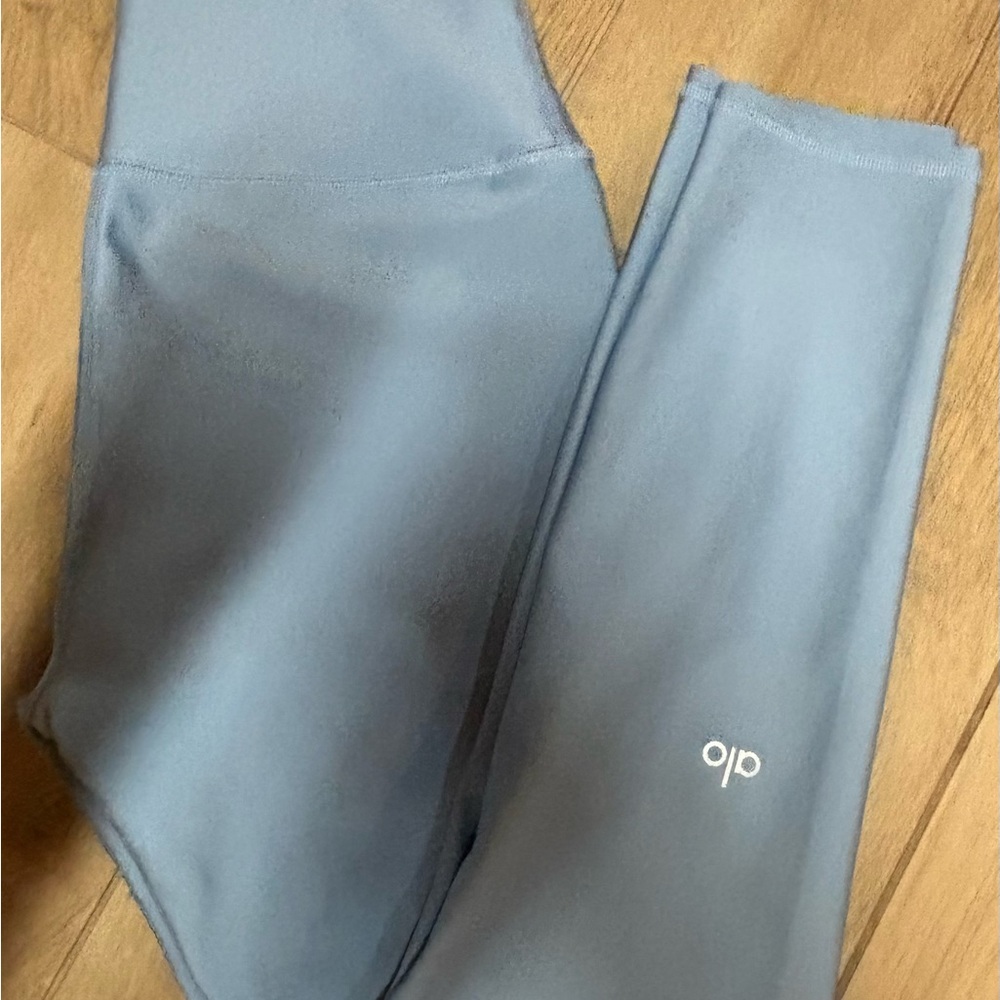 ALO Yoga Leggings Women's Medium Air Lift Light Blue Mid Rise Athleisure Train